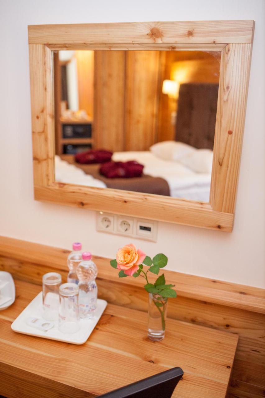 Baron Spa Hotel - Museum Yaremche Ngoại thất bức ảnh